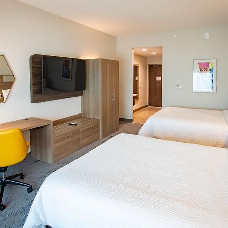 Holiday Inn Express & Suites Pensacola Airport North - I-10 By Ihg Ferry Pass Екстер'єр фото
