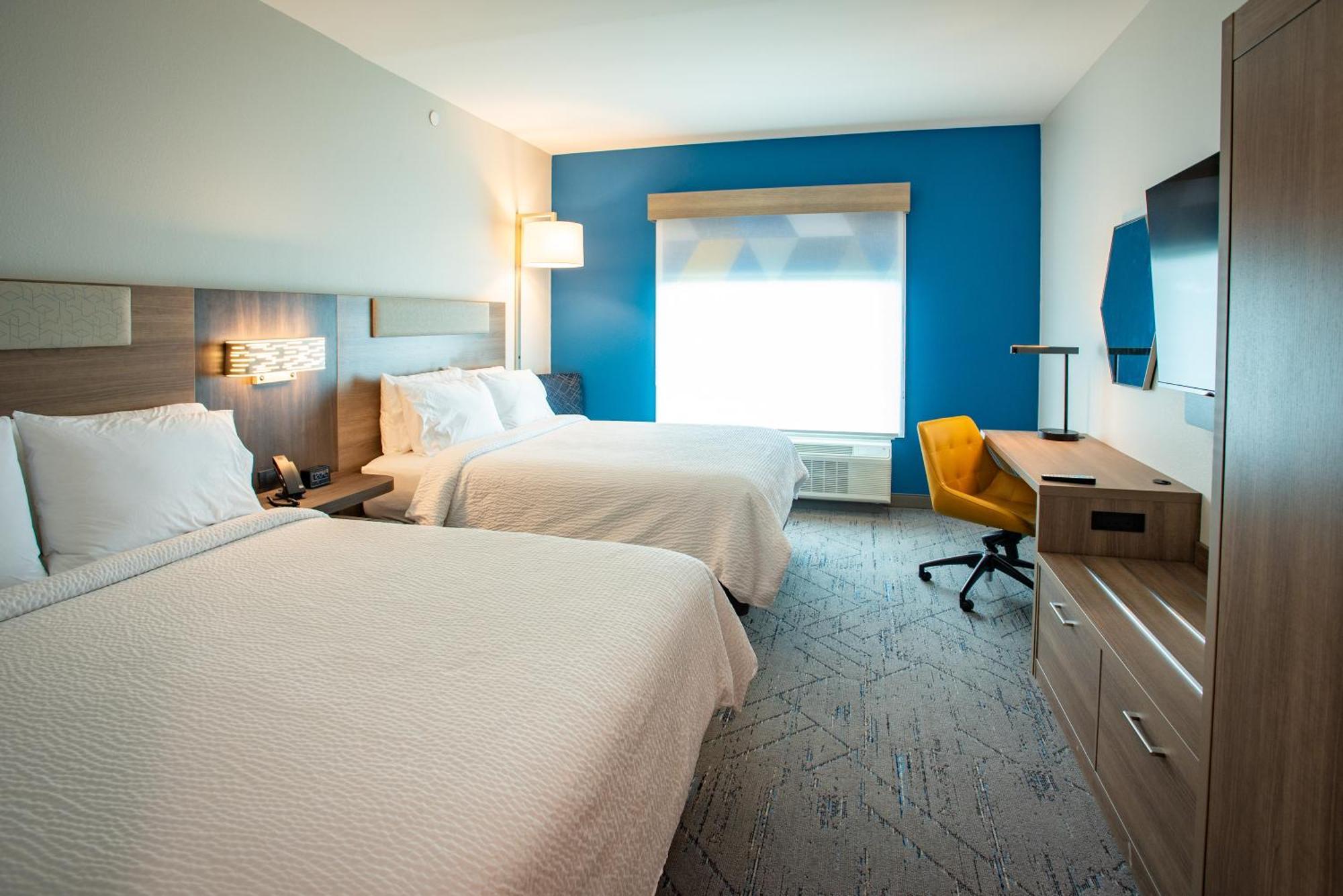 Holiday Inn Express & Suites Pensacola Airport North - I-10 By Ihg Ferry Pass Екстер'єр фото